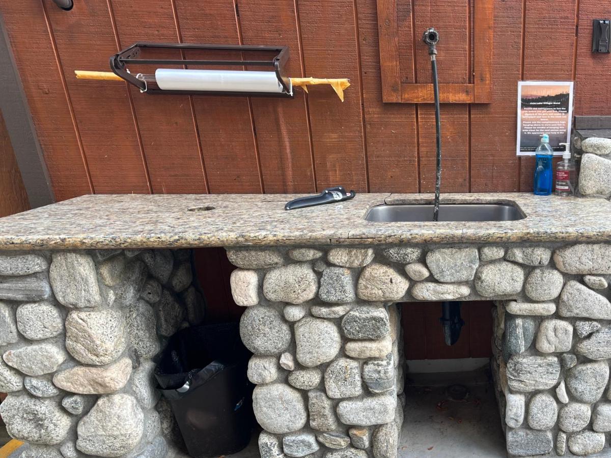 June Lake Villager Экстерьер фото